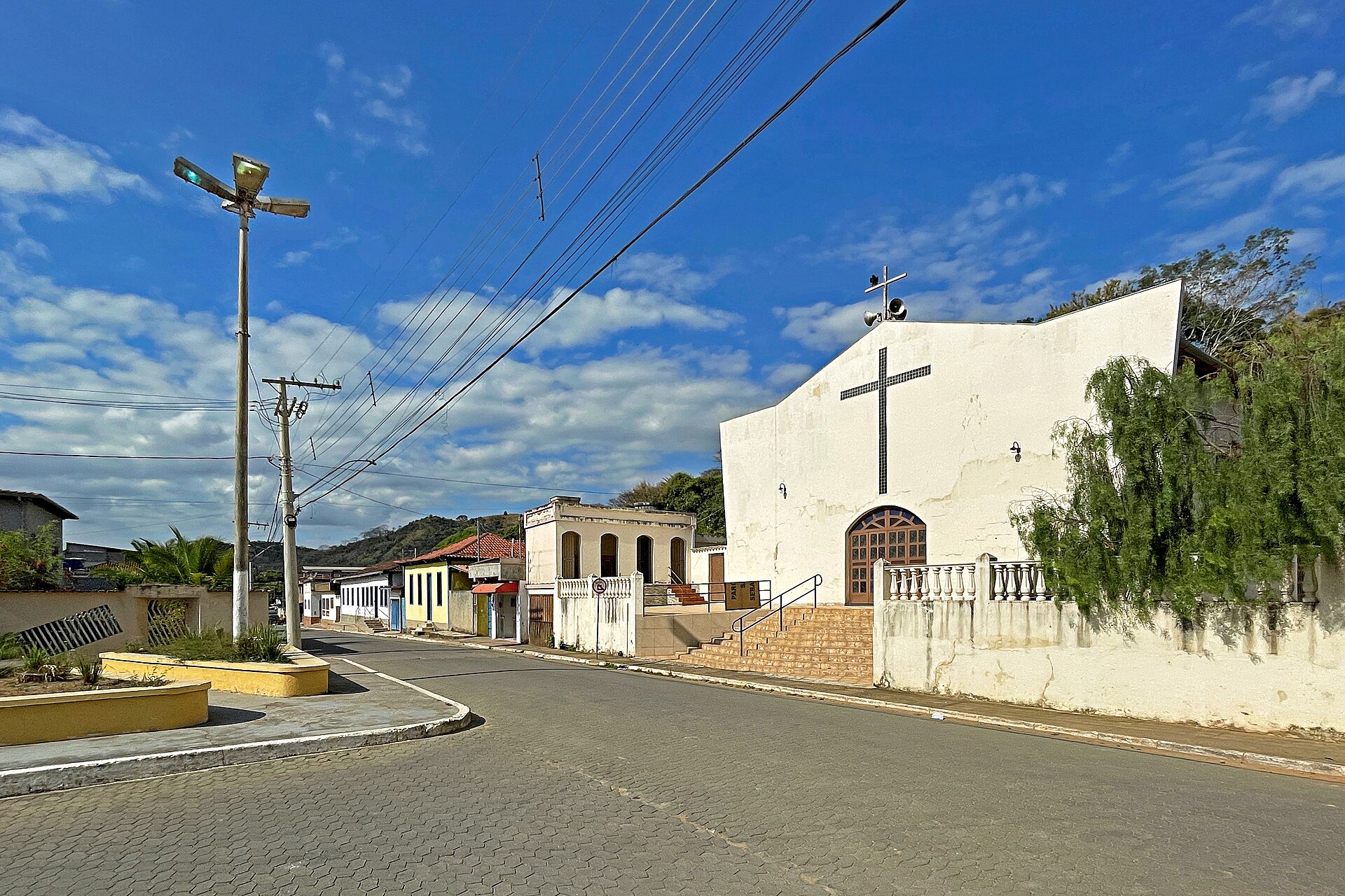 Imagem de referência de Joanésia, descrito nos dados abertos como município brasileiro do estado de Minas Gerais