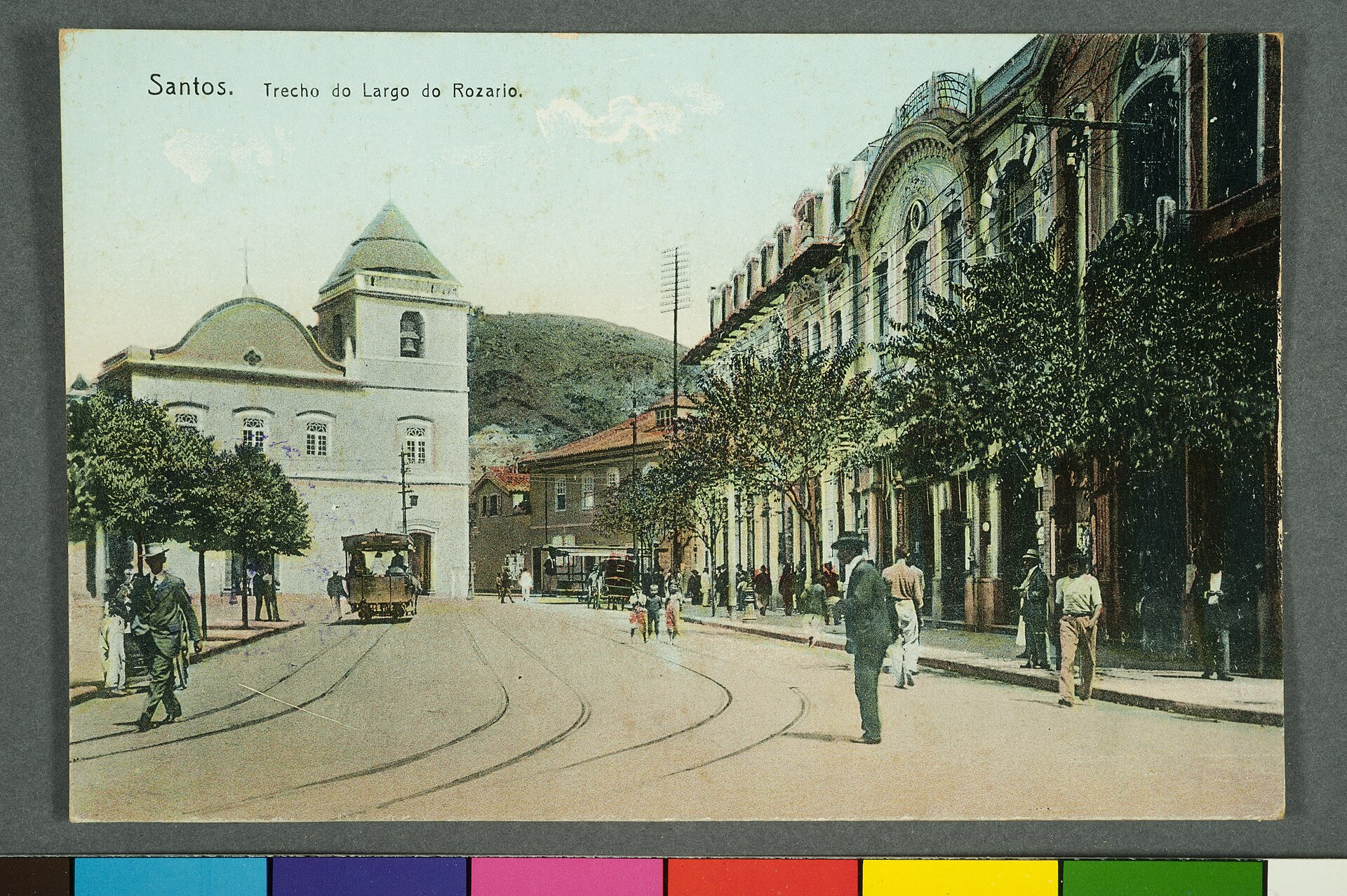 Imagem de referência de Santos. Trecho do Largo do Rozario, descrito nos dados abertos como item da Coleção Cartões Postais, no Museu Paulista