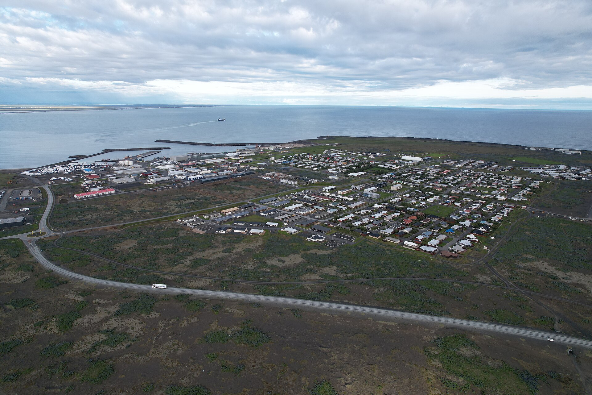 Imagem de referência relacionada a Þorlákshöfn, item descrito como cidade na costa sul da Islândia