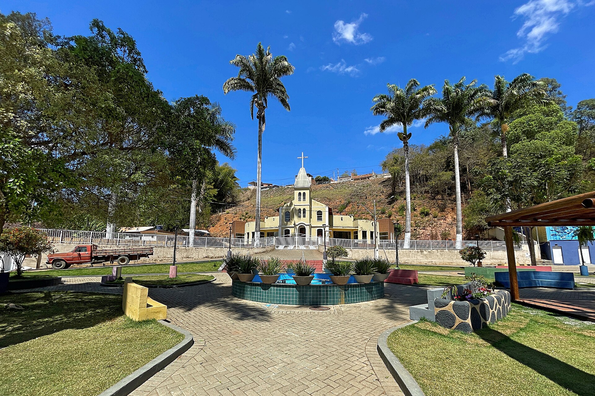 Imagem de referência de Bugre, descrito nos dados abertos como município brasileiro do estado de Minas Gerais