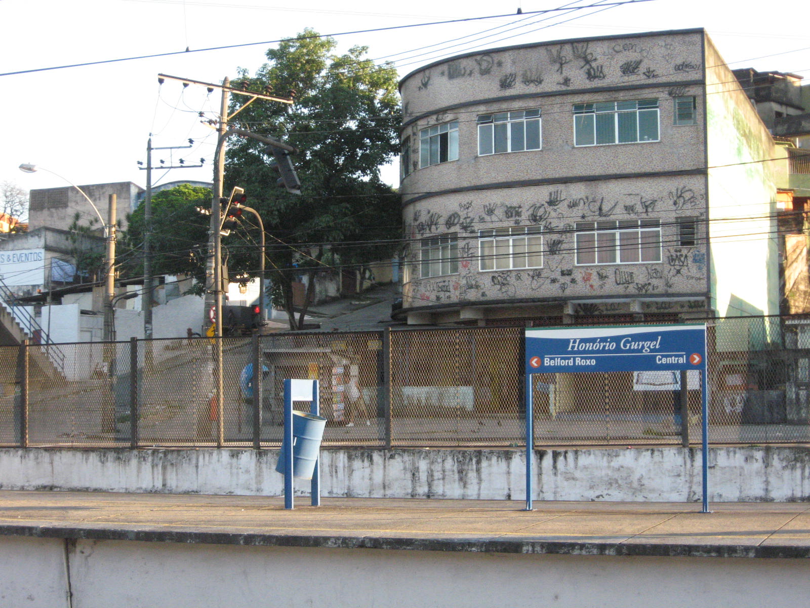 Imagem de referência de Estação Honório Gurgel, descrito nos dados abertos como estação da SuperVia, Rio de Janeiro, Brasil