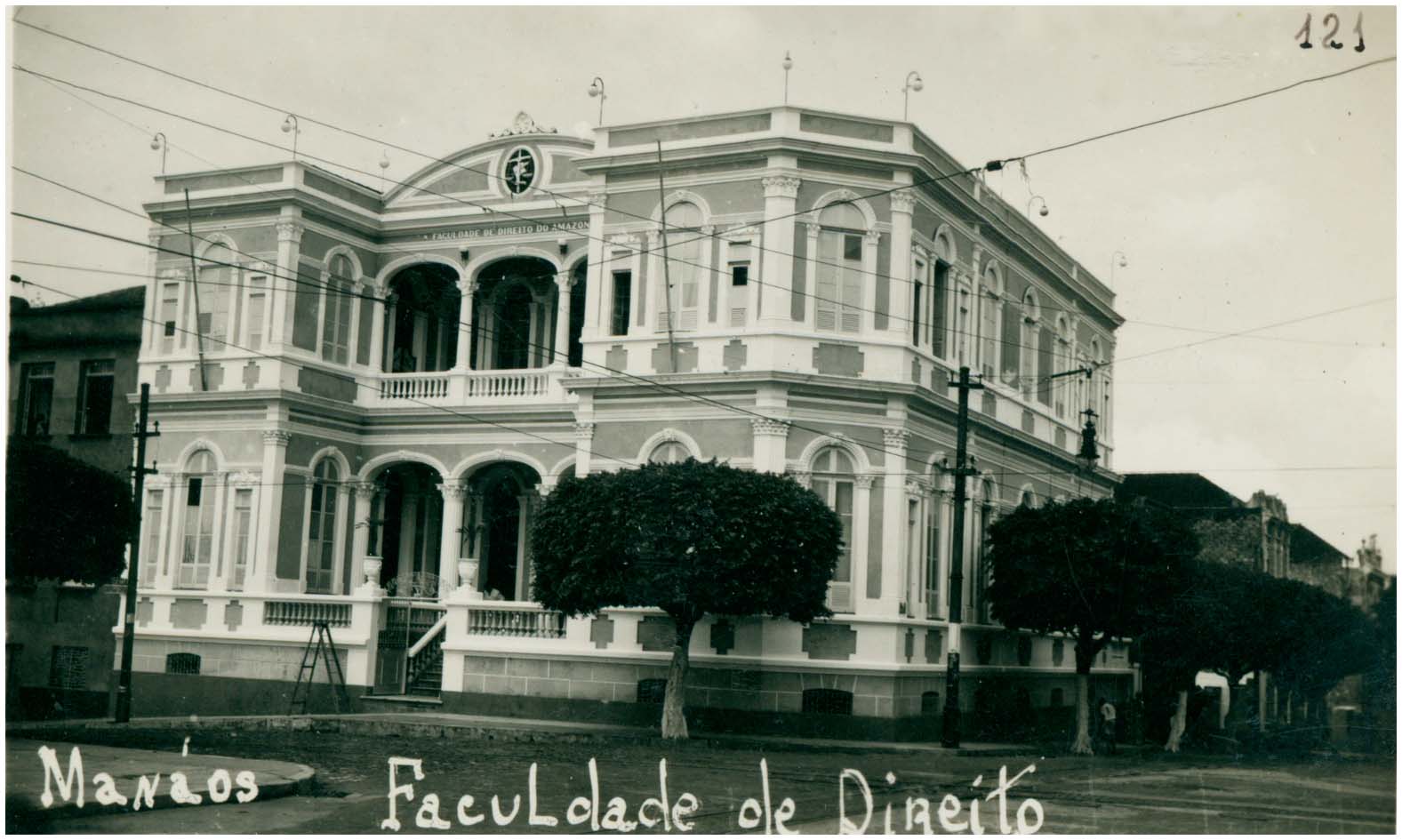 Imagem de referência de Faculdade de Direito da Universidade Federal do Amazonas, descrito nos dados abertos como faculdade brasileira em Manaus, Amazonas