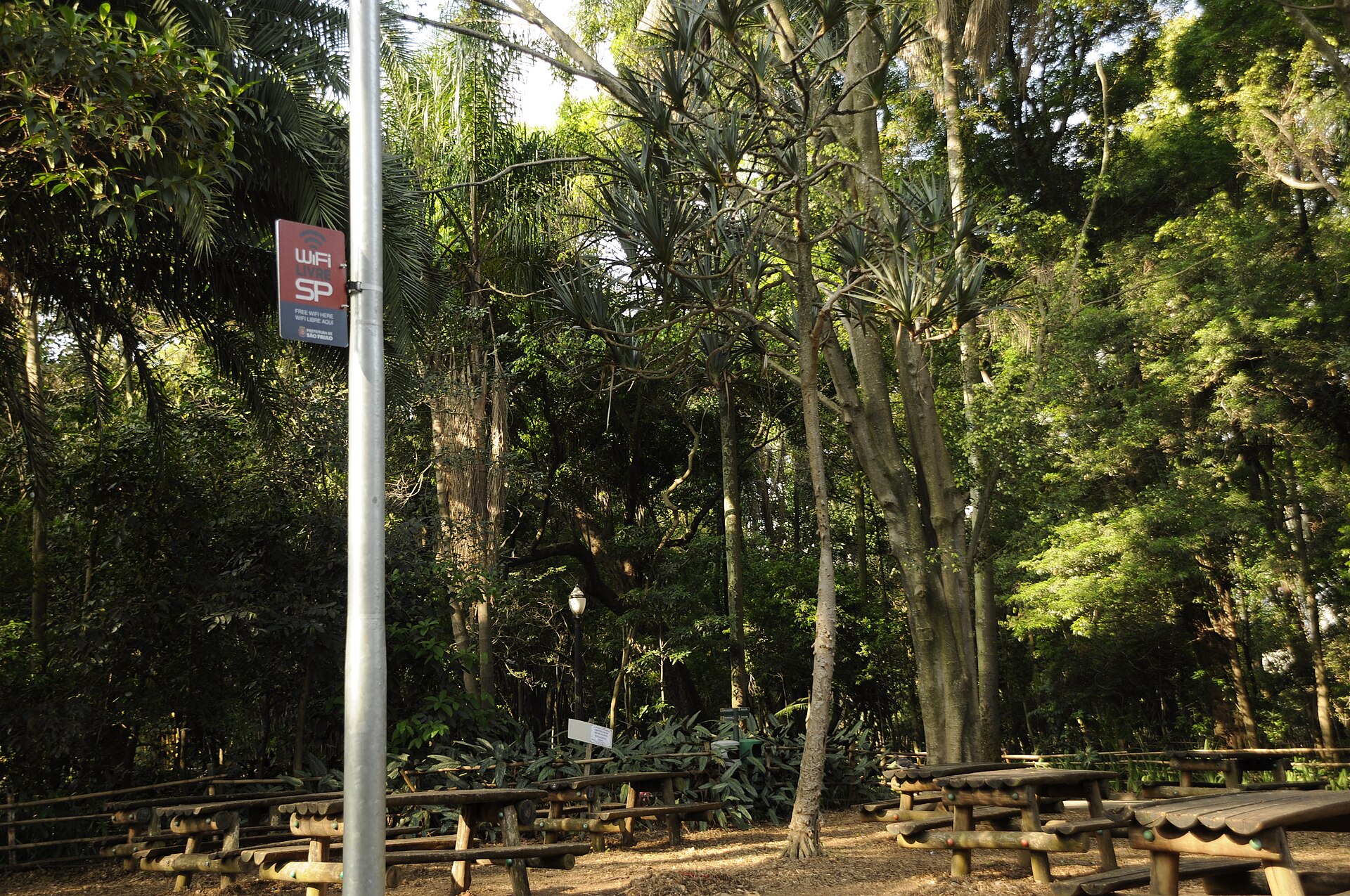 Imagem de referência de Parque da Independência, descrito nos dados abertos como parque em São Paulo