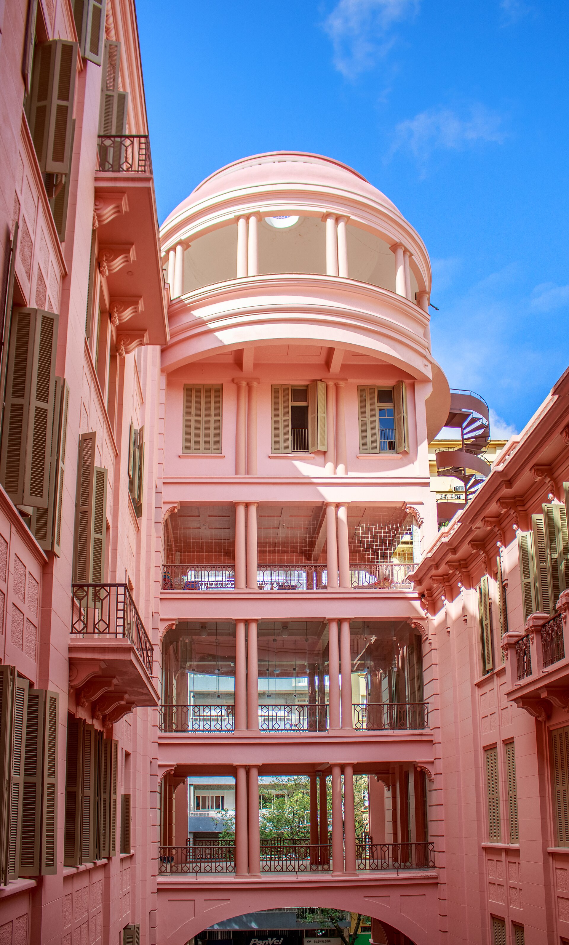 Imagem de referência de Casa de Cultura Mario Quintana, descrito nos dados abertos como bem tombado pelo Instituto do Patrimônio Histórico e Artístico do Estado do Rio Grande do Sul na cidade de Porto Alegre