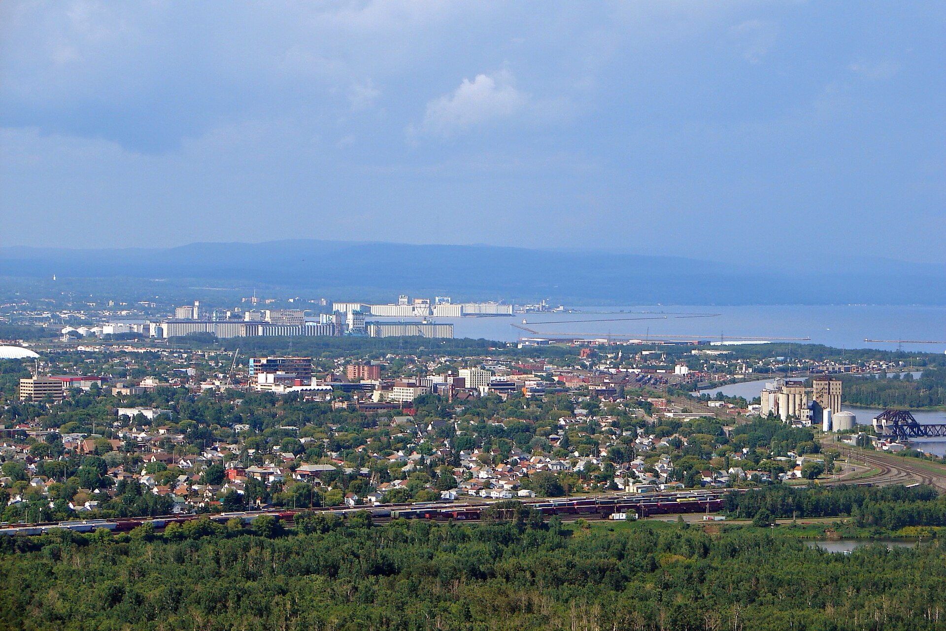 Imagem de referência relacionada a Thunder Bay, item descrito como registro de referência sobre Thunder Bay, organizado a partir de dados estruturados abertos