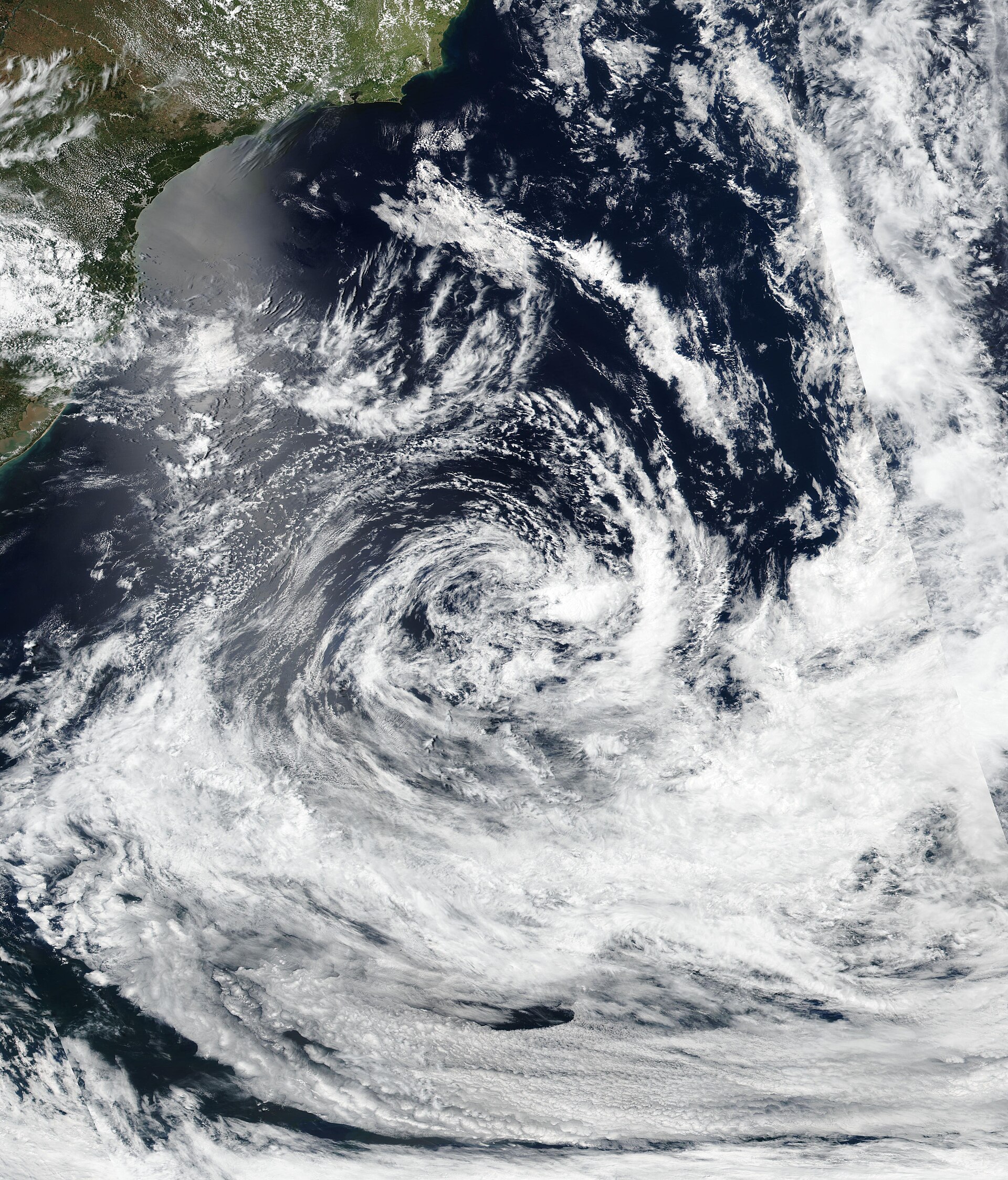 Imagem de referência de Tempestade subtropical Ubá, descrito nos dados abertos como décima-quinta tempestade a se formar no Brasil desde o furacão Catarina de 2004