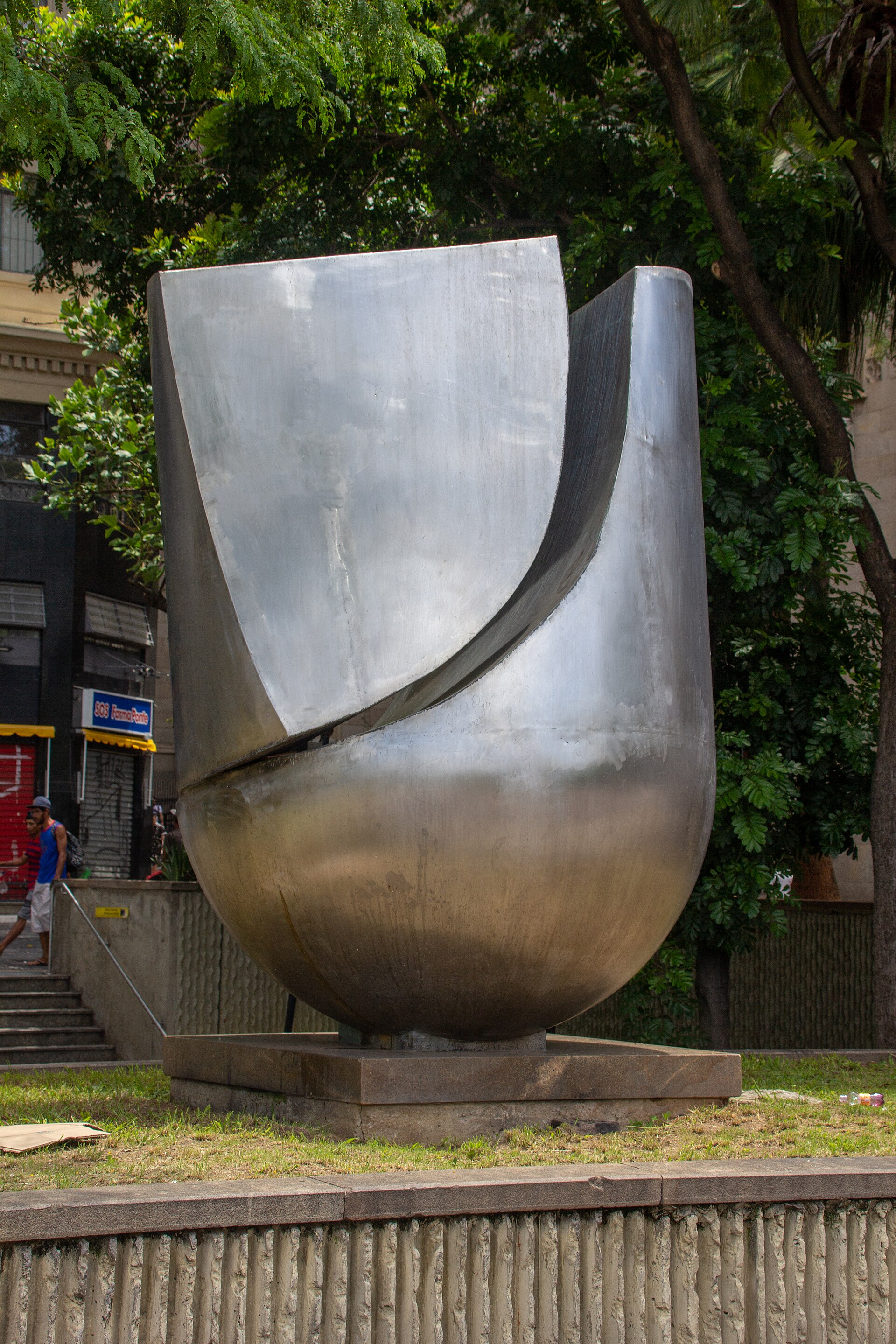 Imagem de referência de Impacto, descrito nos dados abertos como monumento localizado no Brasil