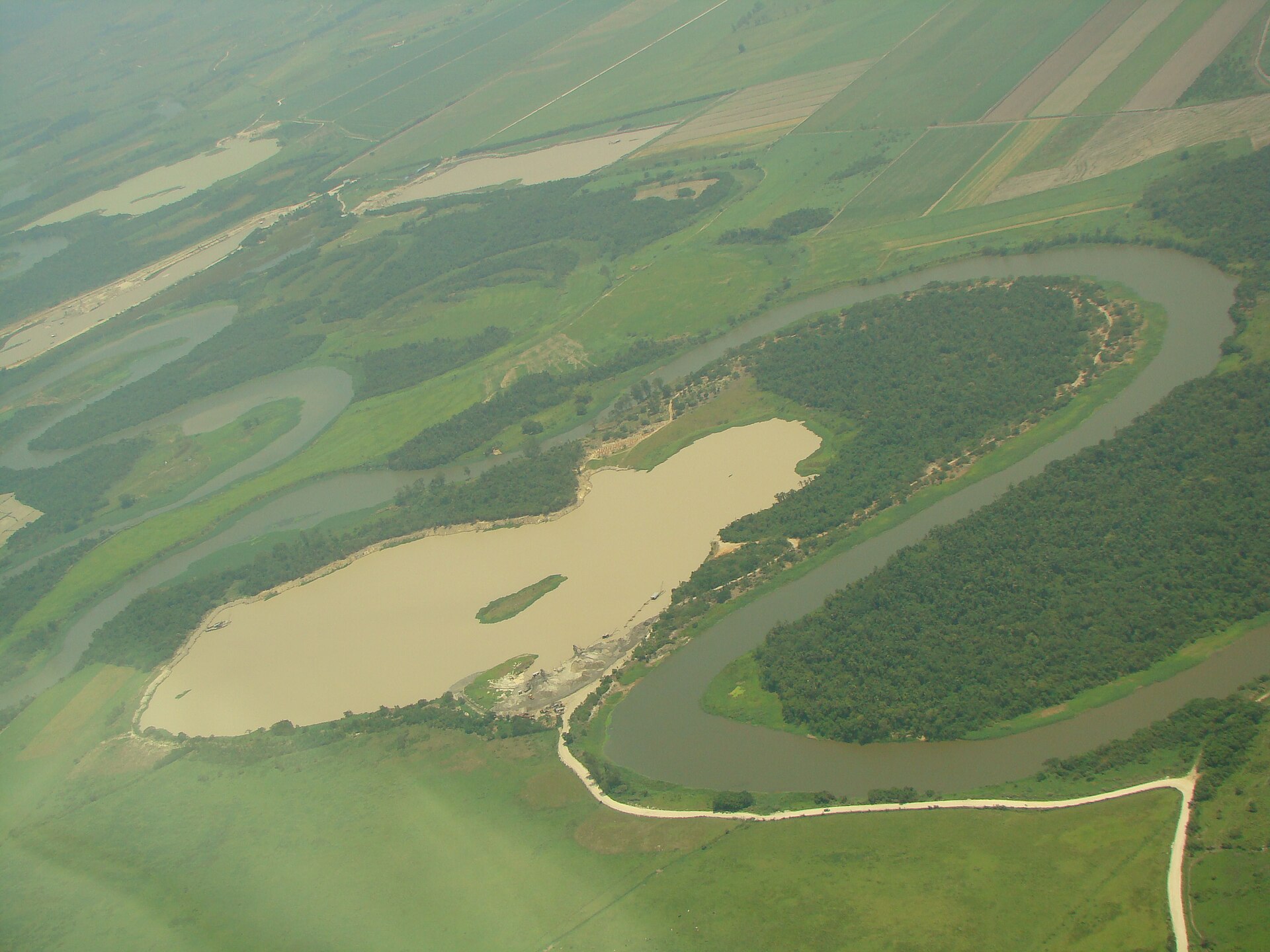 Imagem de referência relacionada a Rio Paraíba do Sul, item descrito como rio no Sudeste do Brasil
