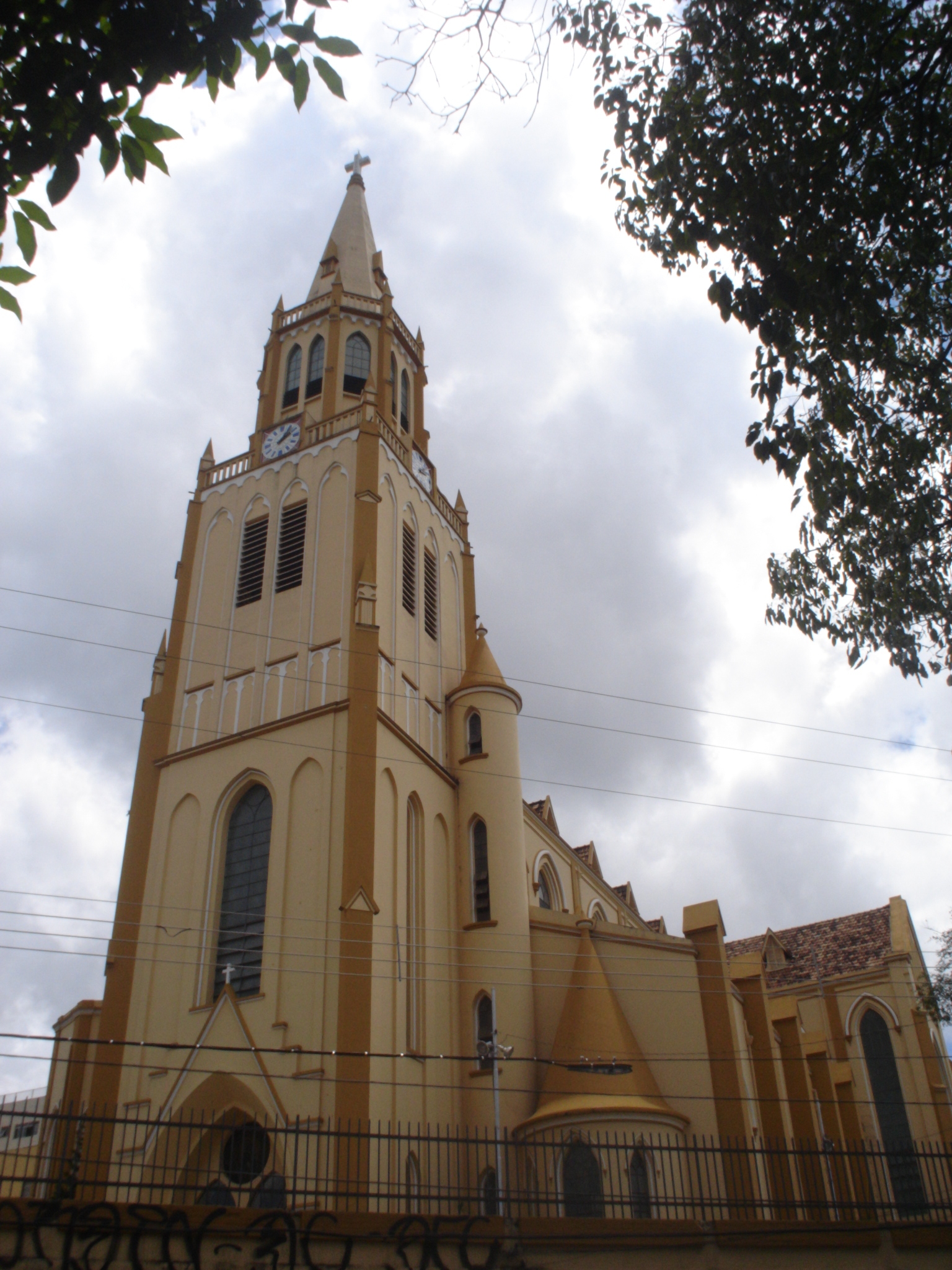 Imagem de referência de Igreja Nossa Senhora das Dores (Belo Horizonte), descrito nos dados abertos como templo católico no município brasileiro de Belo Horizonte