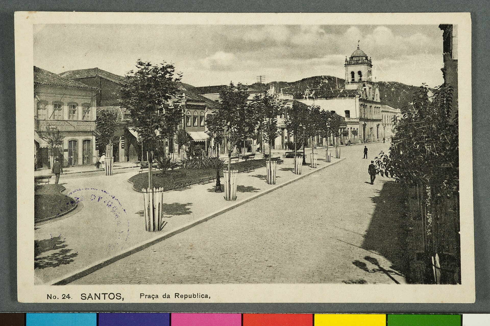 Imagem de referência de Santos, Praça da Republica, descrito nos dados abertos como item da Coleção Cartões Postais, no Museu Paulista