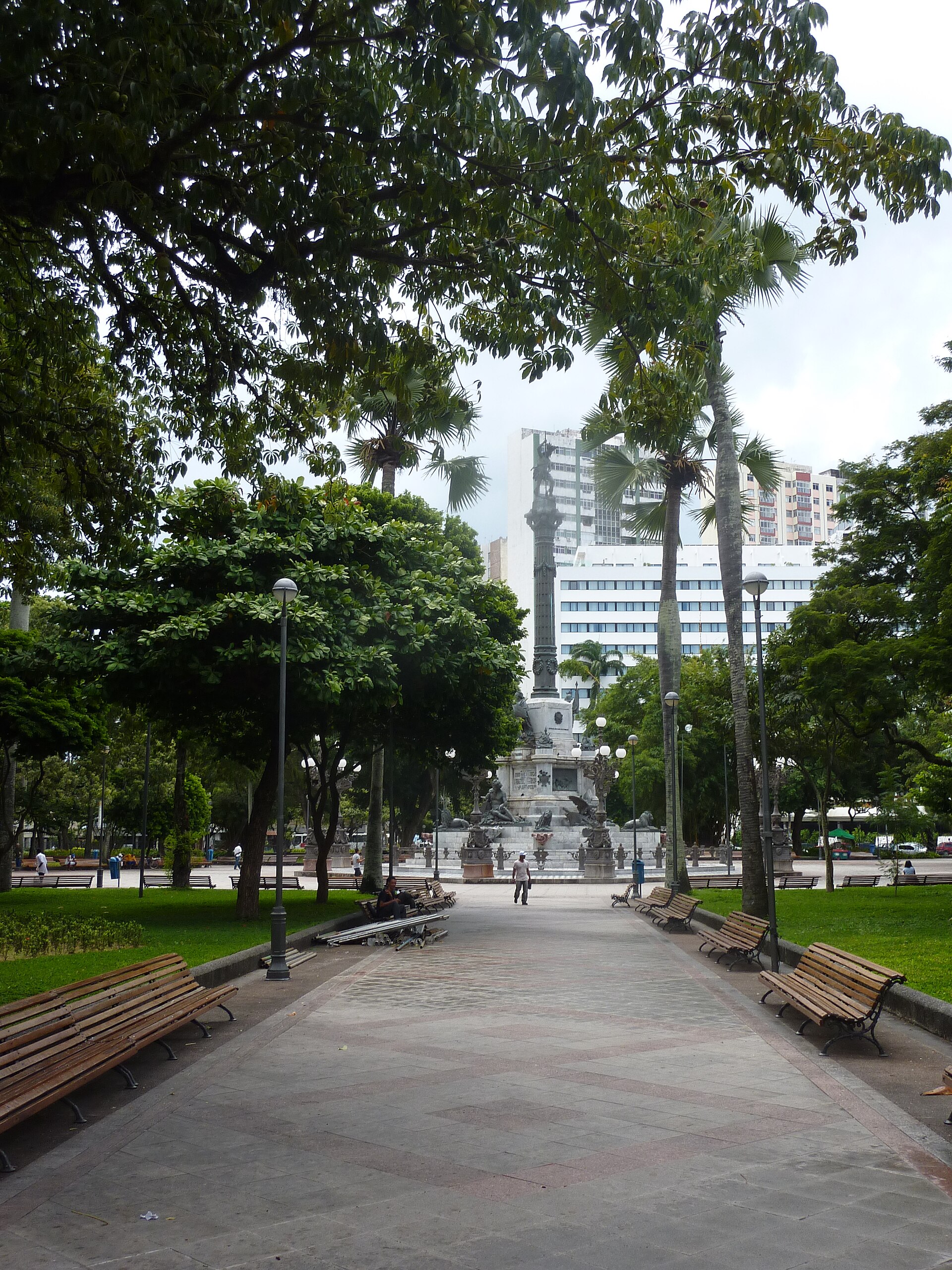 Imagem de referência de Largo do Campo Grande, descrito nos dados abertos como logradouro público em Salvador, município do estado brasileiro da Bahia
