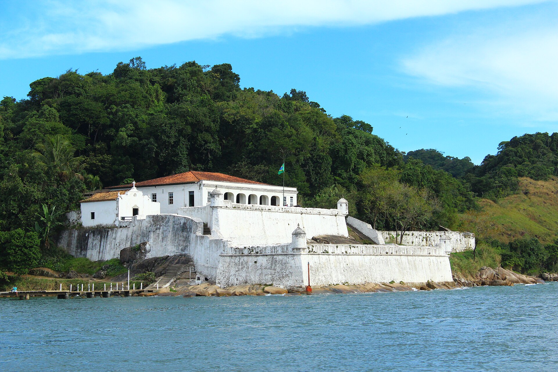 Imagem de referência de Fortaleza de Santo Amaro da Barra Grande, descrito nos dados abertos como patrimônio localizado no Brasil