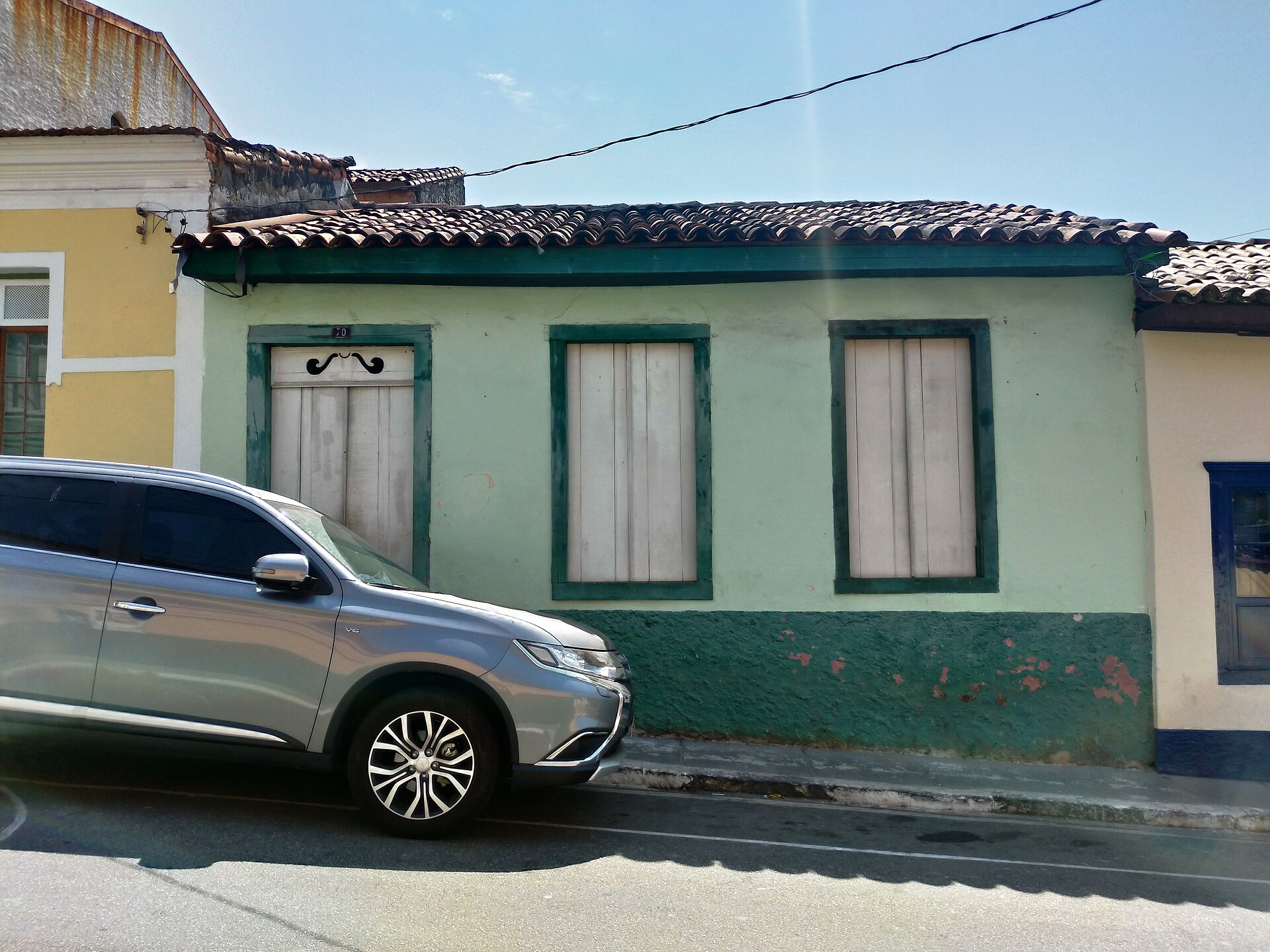 Imagem de referência de Casa na Rua Bartolomeu Bueno, 70, descrito nos dados abertos como imóvel localizado na cidade brasileira de Santana de Parnaíba, tombado pelo Conselho de Defesa do Patrimônio Histórico, Arqueológico, Artístico e Turístico do Estado - CONDEPHAAT