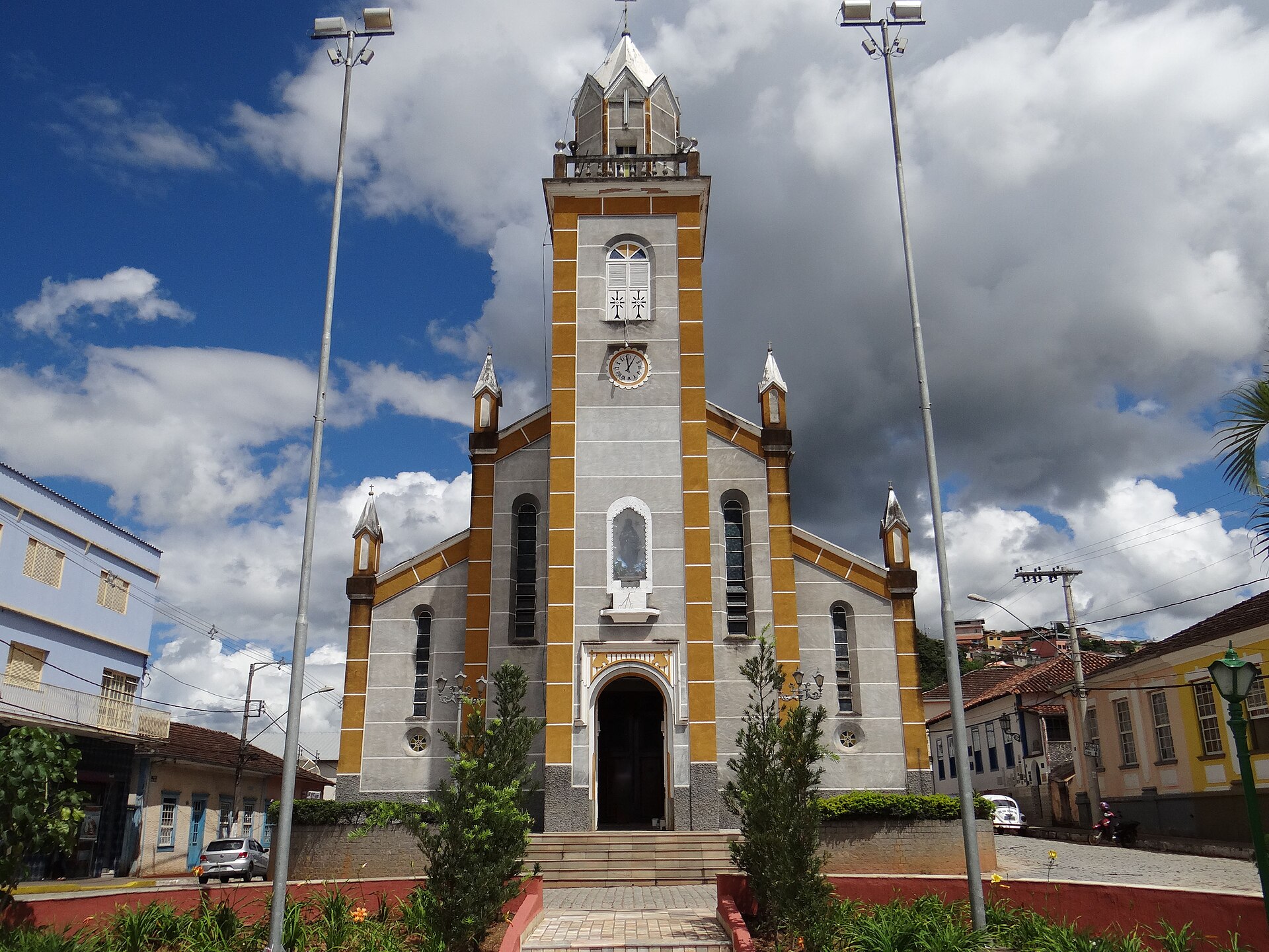 Imagem de referência de Aiuruoca, descrito nos dados abertos como município brasileiro do estado de Minas Gerais