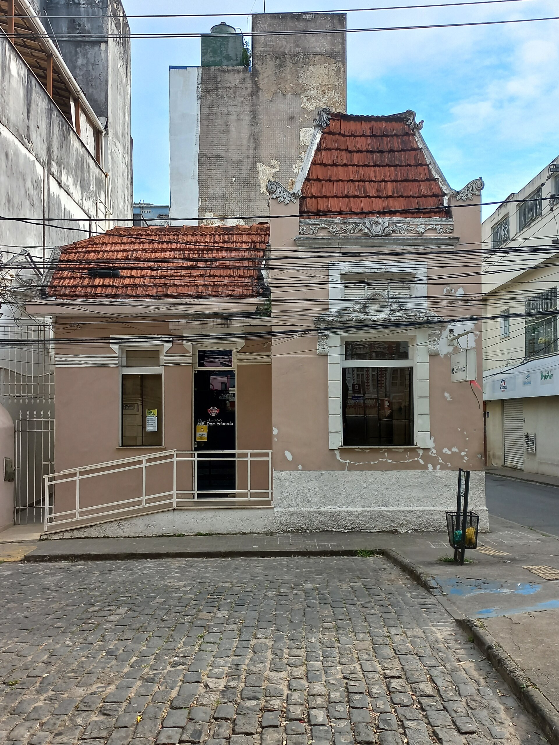 Imagem de referência de Rua Prado Valadares, descrito nos dados abertos como logradouro público em Ilhéus, município do estado brasileiro da Bahia