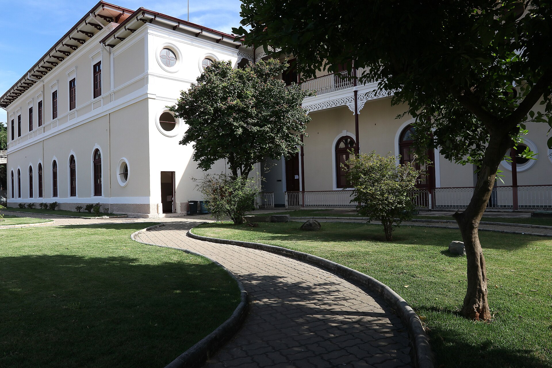Imagem de referência de Casa do Conde de Santa Marinha, descrito nos dados abertos como casa, museu e sede da superintendência regional do IPHAN em Belo Horizonte, Minas Gerais