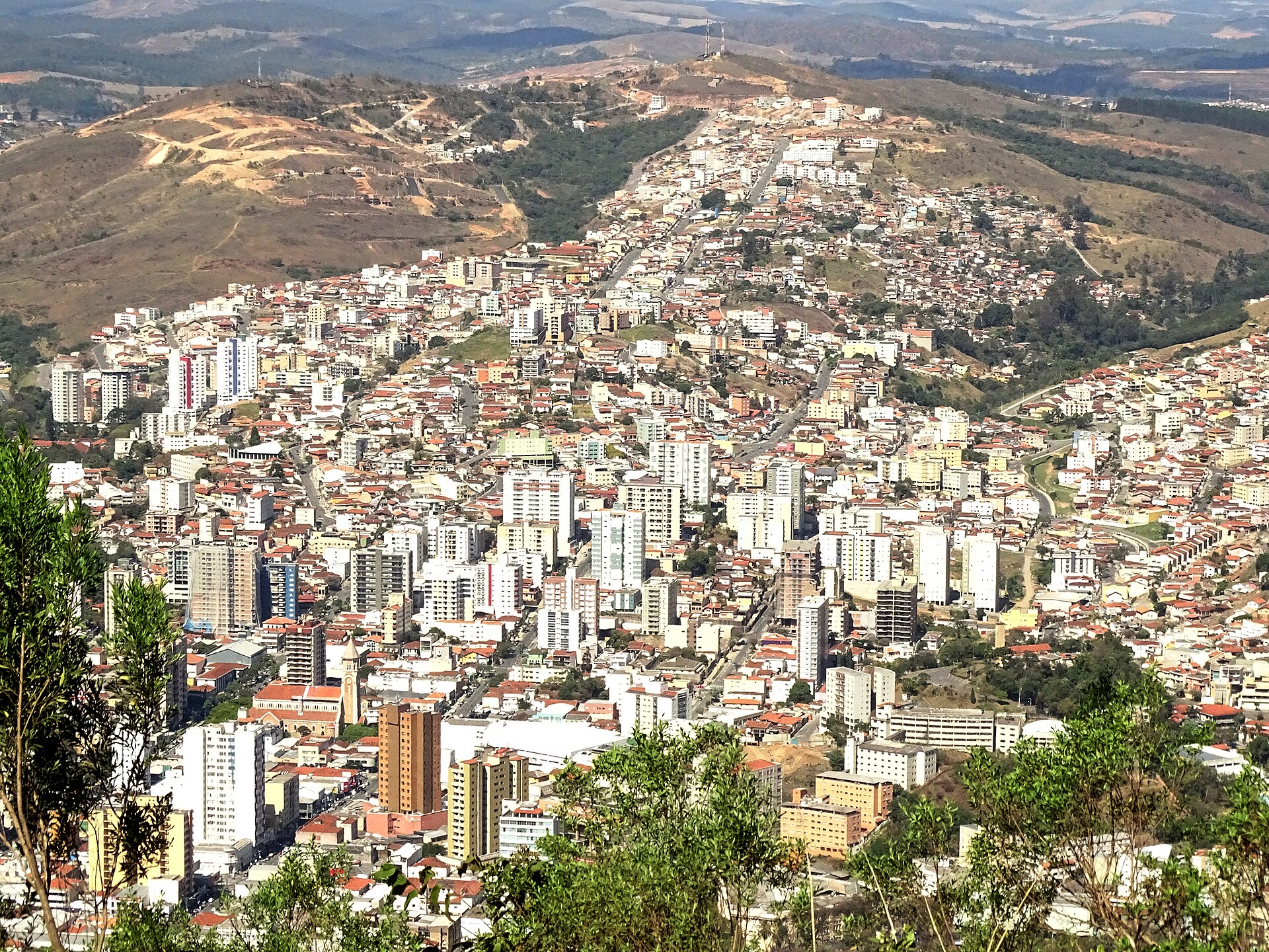 Imagem de referência de Serra de São Domingos, descrito nos dados abertos como serra no Brasil