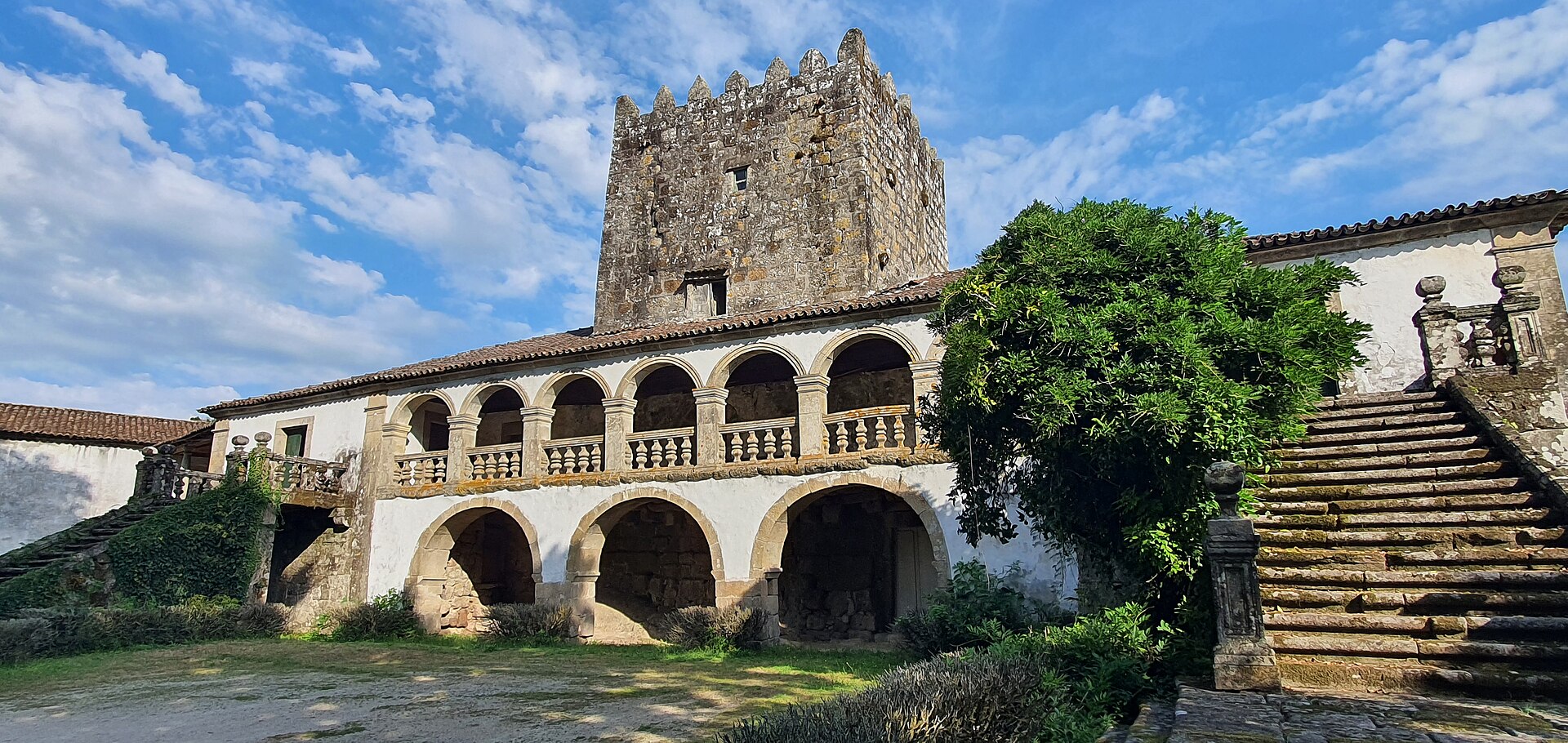 Imagem de referência relacionada a Aguiã, item descrito como povoação portuguesa sede da Freguesia de Aguiã, no Município de Arcos de Valdevez