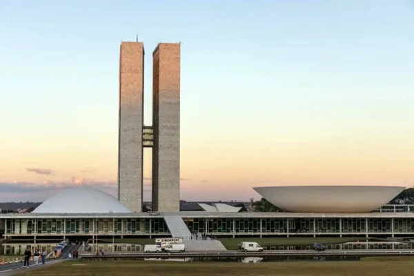 Pesquisa Igape/Record mostra intenção de voto para deputado federal no DF