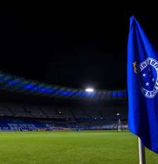 Foto: Bandeirinha de Cruzeiro no Mineirão ( Divulgação/Mineirão) / Gávea News