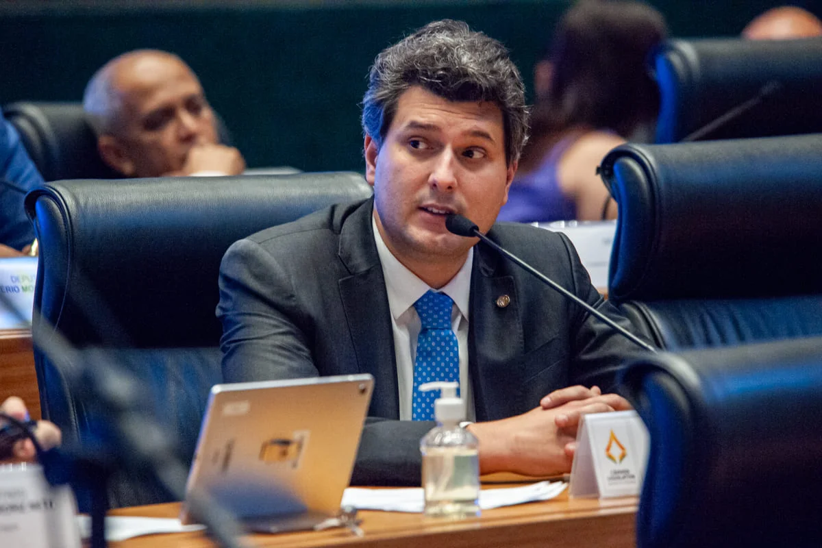 Imagem da matéria: Pedrosa diz que é contra projeto de reeleição na CLDF: "Não vejo sentido"