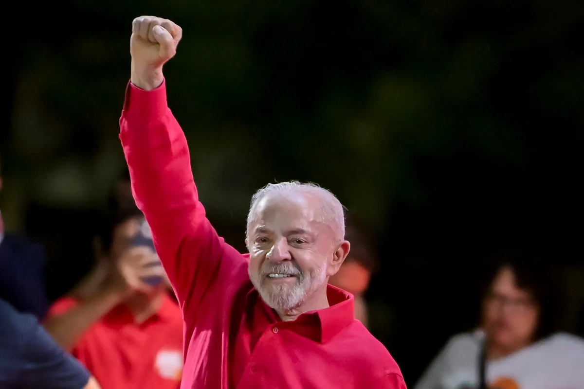 Lula vira em Minas e mantém tradição de vencer no estado e ser eleito