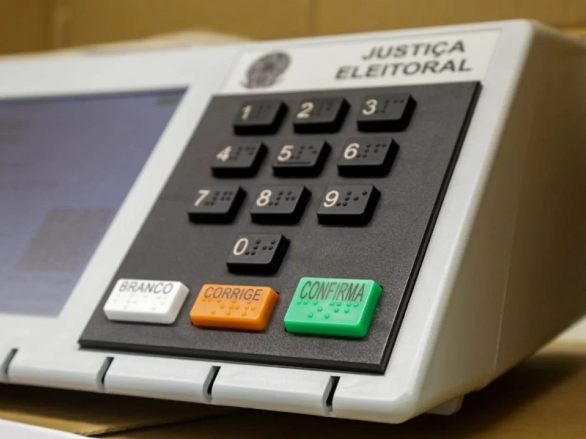 Eleições 2026: posso levar crianças para a seção no dia da votação?