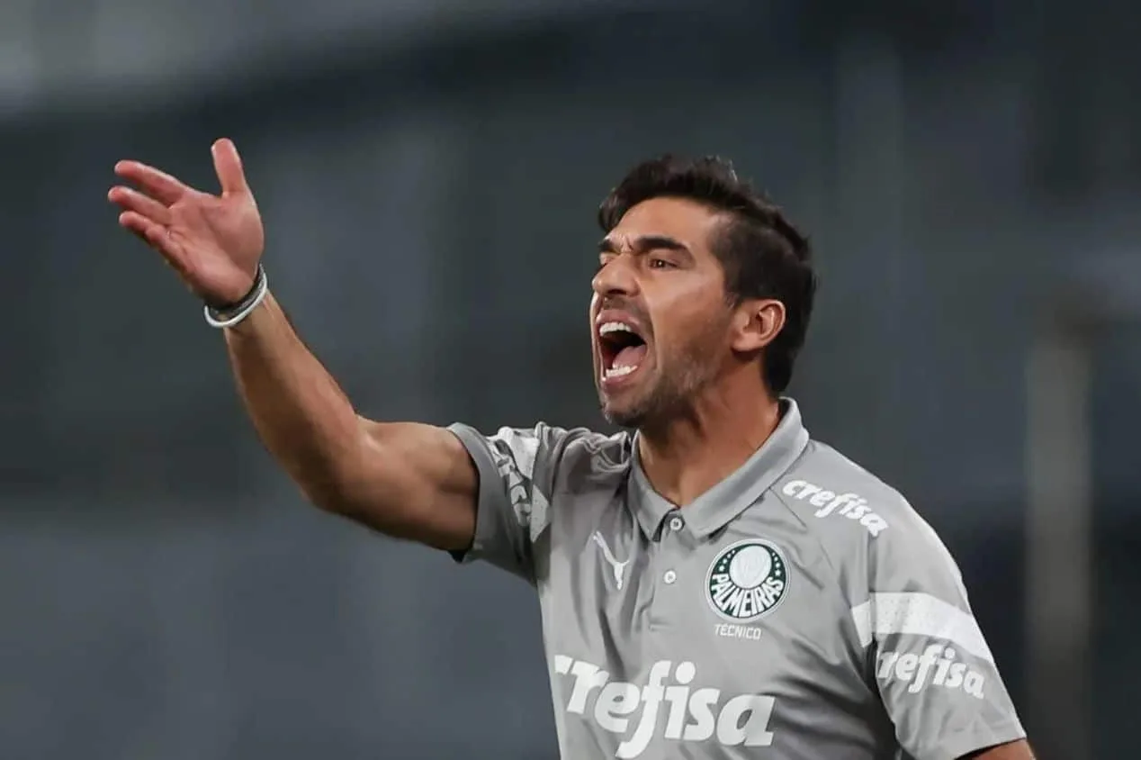 Abel segue aposta na Tríplice Coroa. Titulares contra o Athletico amanhã. Flamengo e Fluminense preocupados, com desgaste, pouparão contra Santos e Bahia