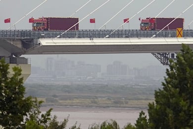 Nova ponte entre a Coreia do Norte e a China finalmente é inaugurada; ela ajudará Pyongyang a fugir das sanções?