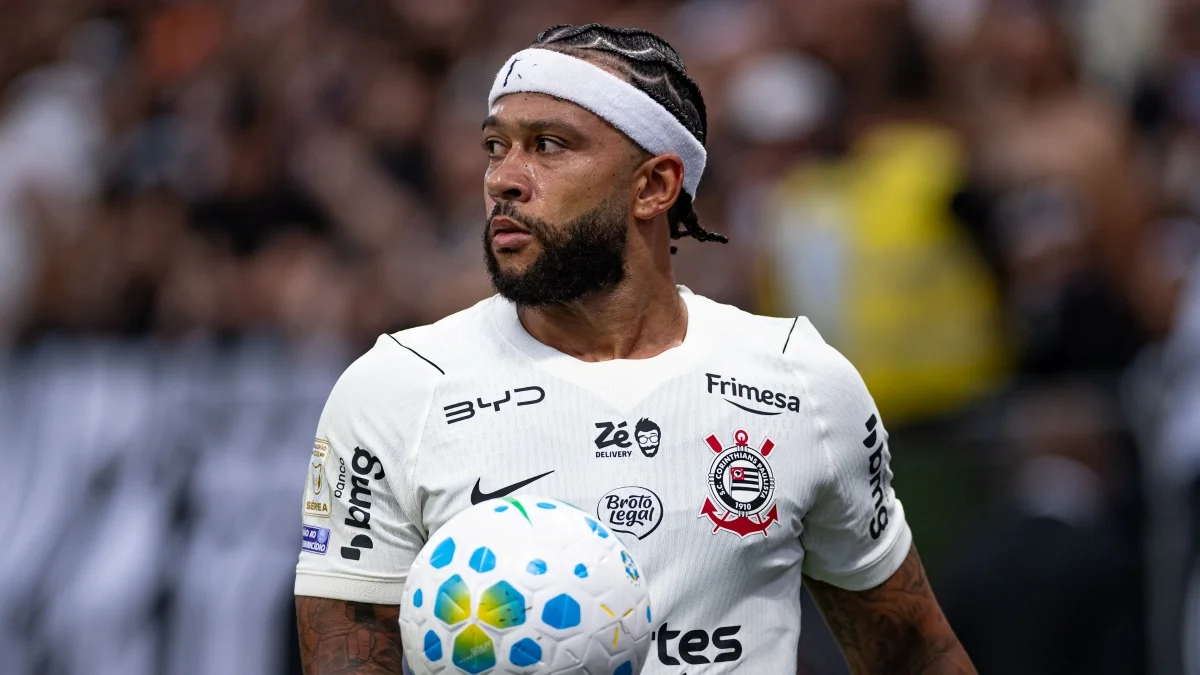 Corinthians encara Inter com 11 pendurados para clássico contra o Palmeiras