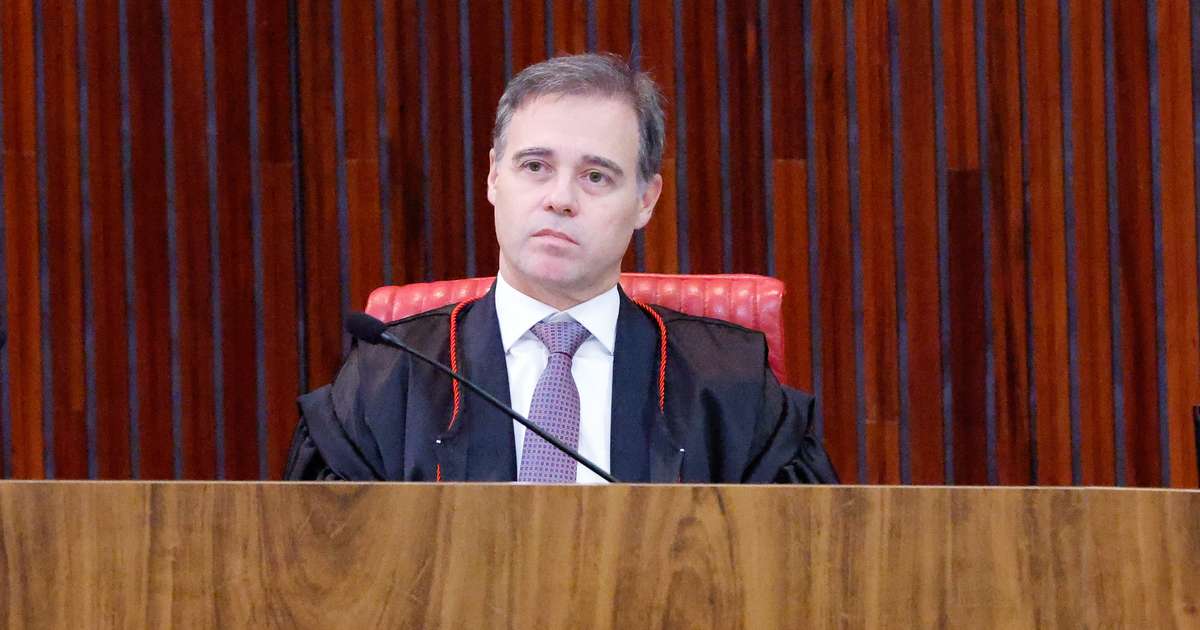 Mendonça determina que CUT apague posts com acusações e críticas a Flávio Bolsonaro