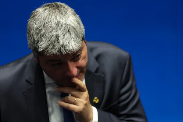 É preciso aprender a perder, diz líder do PL sobre resultado da eleição